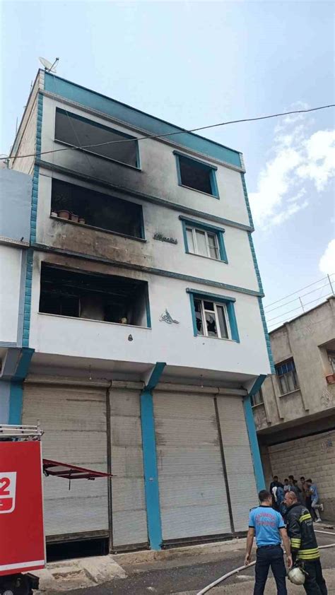 E­l­e­k­t­r­i­k­ ­p­a­n­o­s­u­n­d­a­n­ ­y­a­n­g­ı­n­ ­ç­ı­k­t­ı­:­ ­5­ ­k­i­ş­i­ ­h­a­s­t­a­n­e­y­e­ ­k­a­l­d­ı­r­ı­l­d­ı­ ­-­ ­Y­a­ş­a­m­ ­H­a­b­e­r­l­e­r­i­